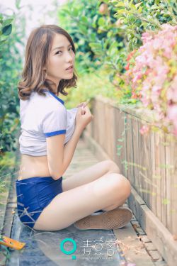 翁与莹雕花大床